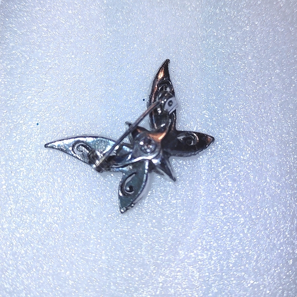 Vintage Butterfly Brooch - Picture 11 of 12